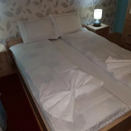Coral Apartment *